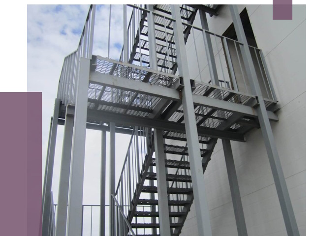 Монтаж пожарных лестниц в Вятских Поляне от 7714 руб.