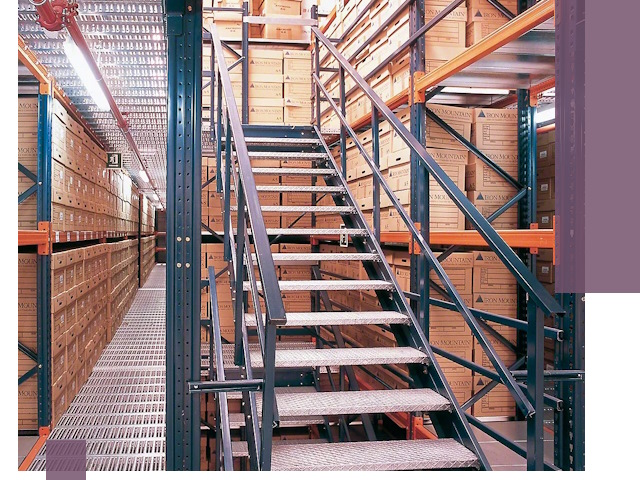 Лестницы складские прочные и безопасные под ключ в Вятских Поляне