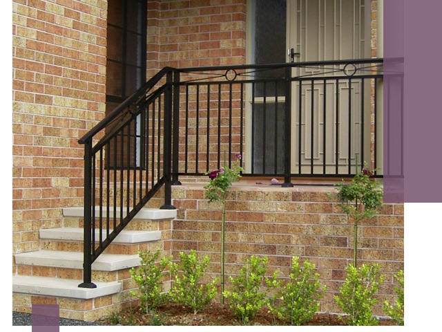 Уличные перила из металла под ключ в Вятских Поляне