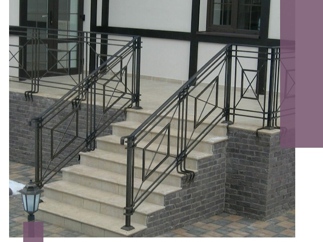 Перила для крыльца в Вятских Поляне — монтаж, изготовление и установка