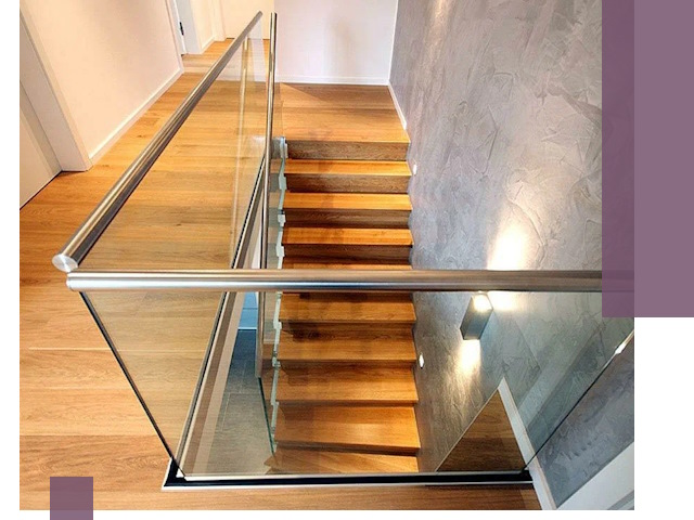 Перила для лестницы в доме — изготовление и монтаж в Вятских Поляне