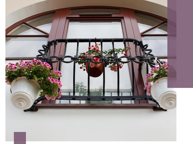 Изготовление и монтаж французских балконов в Вятских Поляне