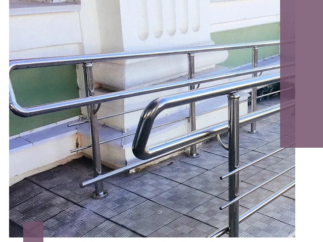 Ограждения пандусов из металла и нержавейки в Вятских Поляне