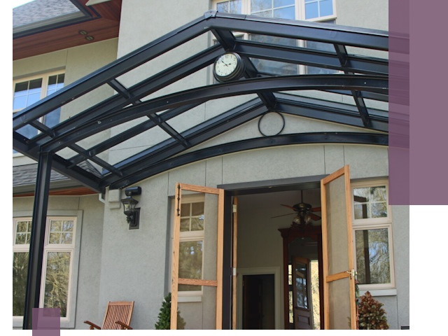 Изготовление и монтаж навесов и козырьков в Вятских Поляне