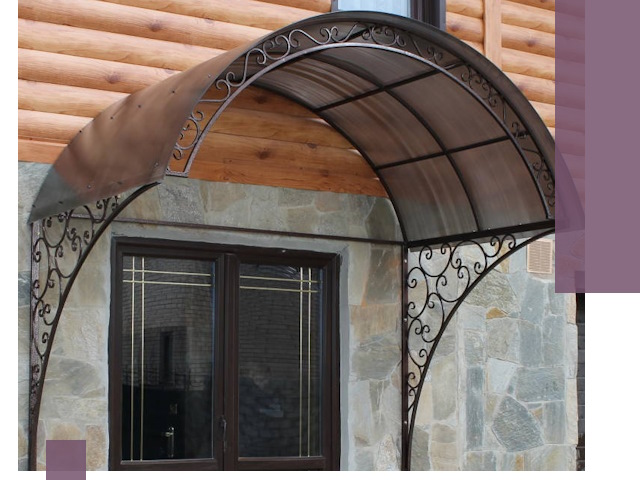 Арочные козырьки под ключ в Вятских Поляне: изготовление и монтаж